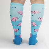 Sock It To Me Bas Genoux Dancing Axolotl Knee High Socks Verso