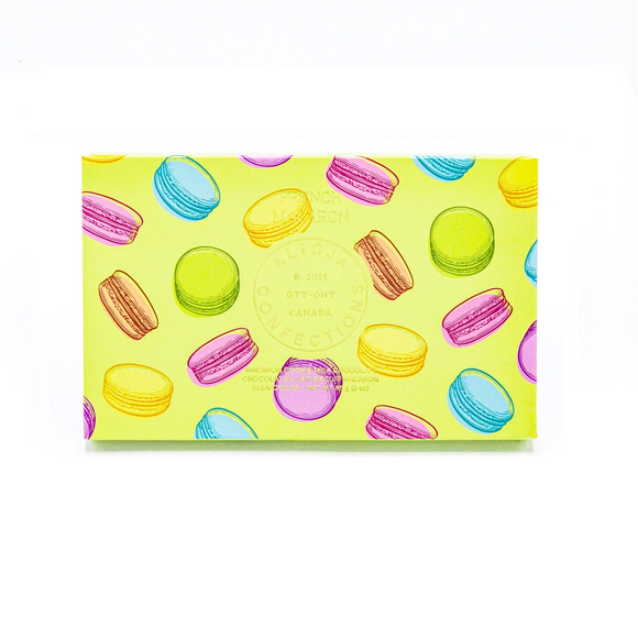 Alicja Confections-Carte Postale Macaron Francais-Chocolat au lait 33.6_ devant