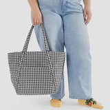 Baggu Cloud Bag Black And White Gingham LifeStyle