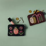 Danica studio - Petite Pochette Perle - Amulet - Dans décor