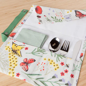 Ensemble De Napperon  avec papillon et fleurs sur fond blanc ocre, ustensiles  acier inoxydable (couteau, fourchette, cuillère), serviette de table vert pâle - Morning Meadow