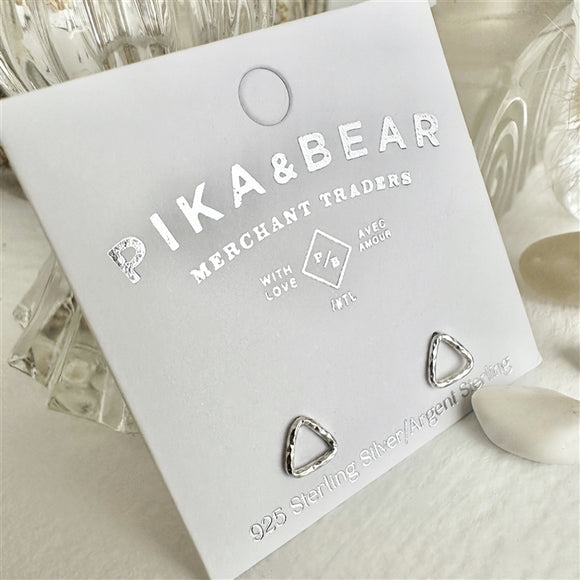 Pika_Bear-Boucle d'oreilles martele triangle Delta Argent packaging