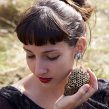 Katy Lemay Boucles d'Oreilles -Abeilles Lifestyle